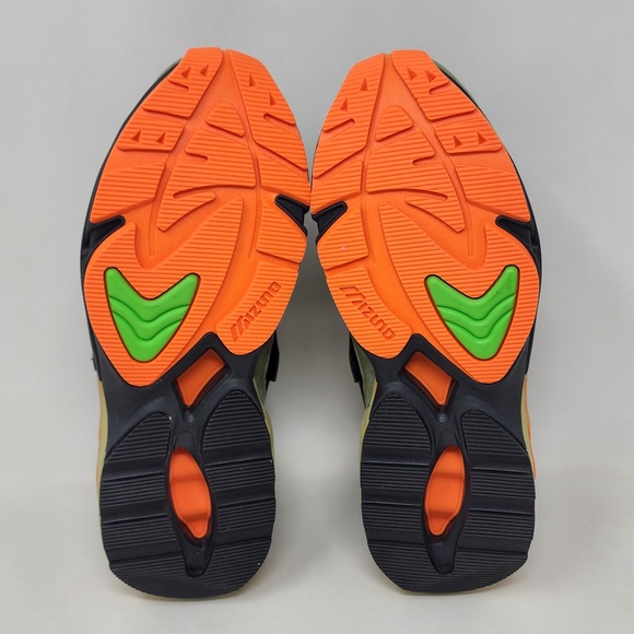 Mizuno Wave Rider 1 24Karats x Mita Sneakers